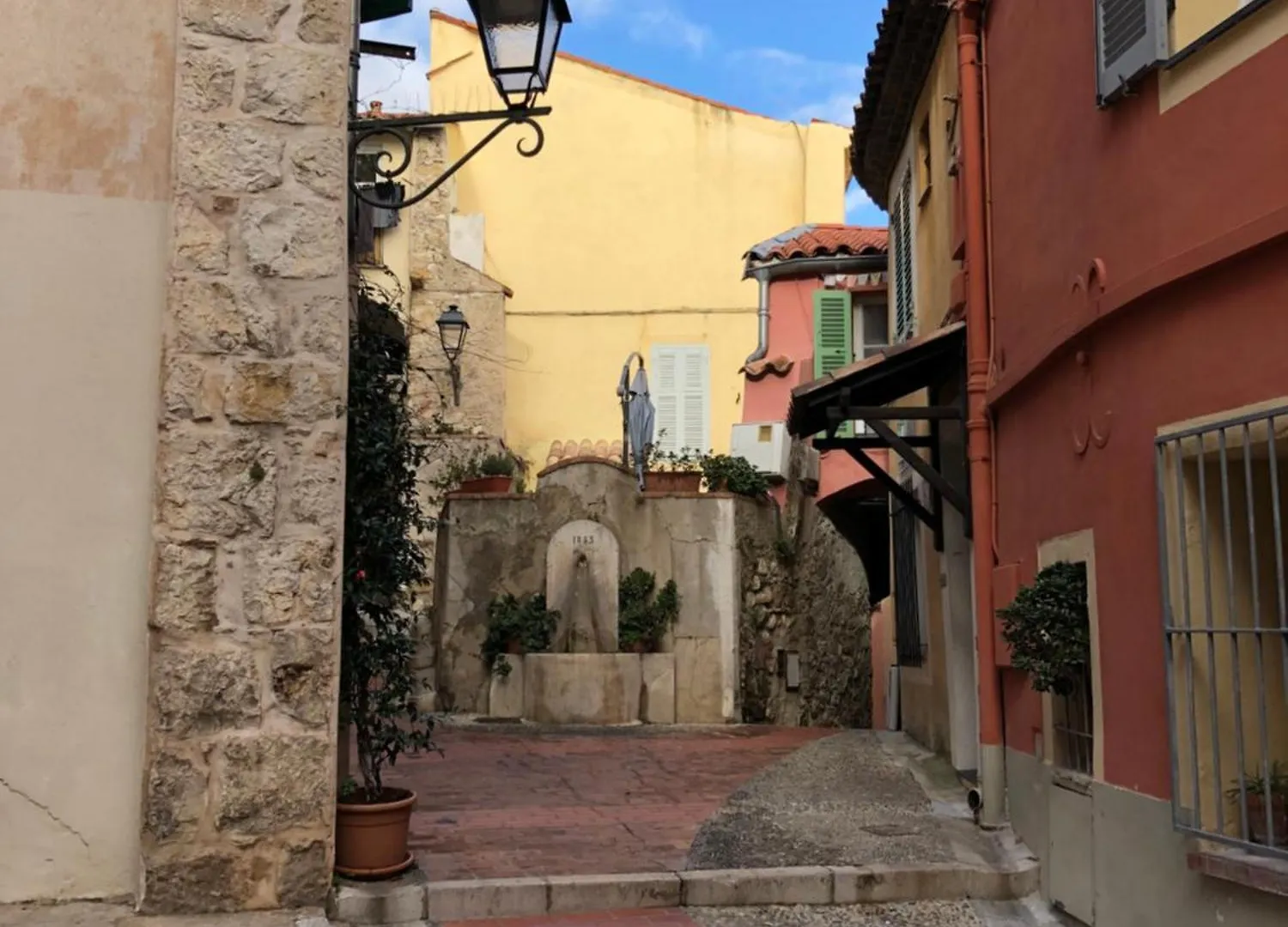 Le Pamela Face A La Mer Menton